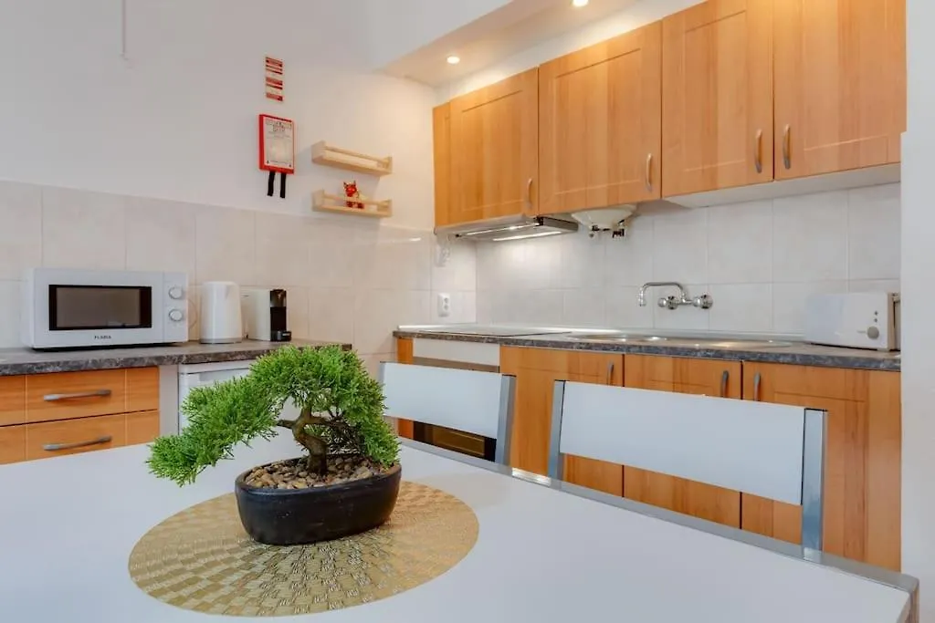 Apartment Vila Magna - Apart Com Ac, Renovado Para 4 Com Vista Piscina Em Albufeira