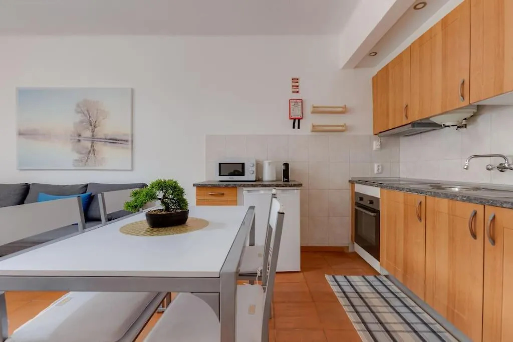 Vila Magna - Apart Com Ac, Renovado Para 4 Com Vista Piscina Em Albufeira Portugal