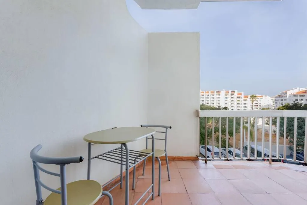 Vila Magna - Apart Com Ac, Renovado Para 4 Com Vista Piscina Em Albufeira